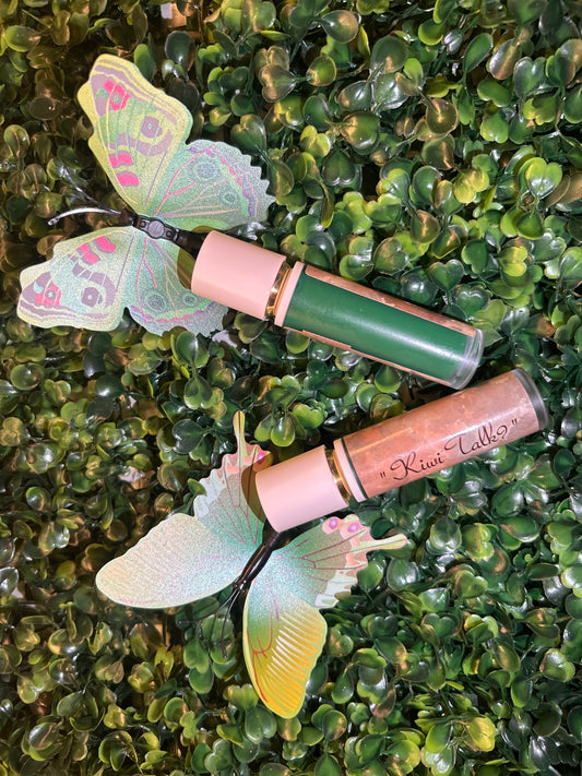 "Kiwi Talk?" Gloss